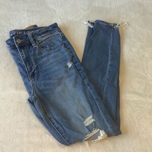 American Eagle Outfitters 6 Long Stretch High Rise Destroyed Jeans